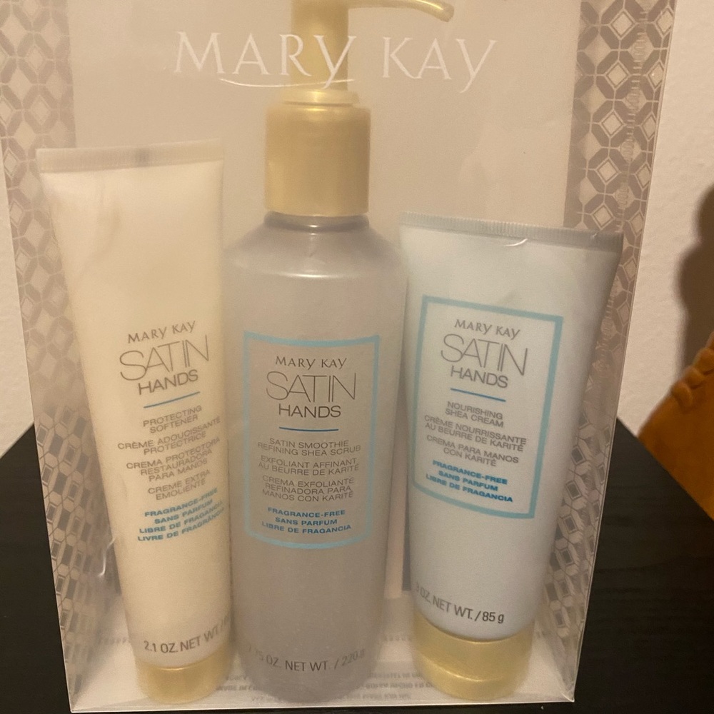 Mary Kay Satin Hands Kit